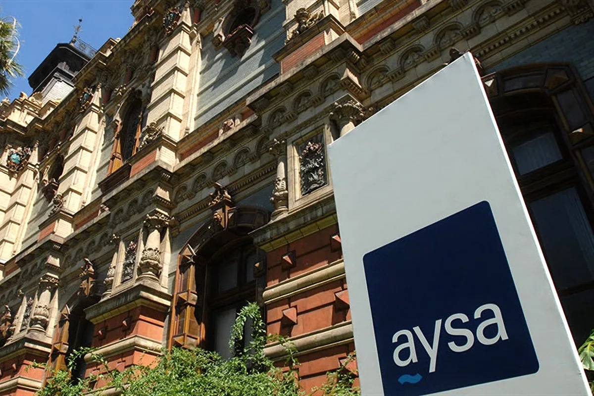 Legisladores peronistas pidieron suspender la privatización de AySA: reclaman conocer la tasación