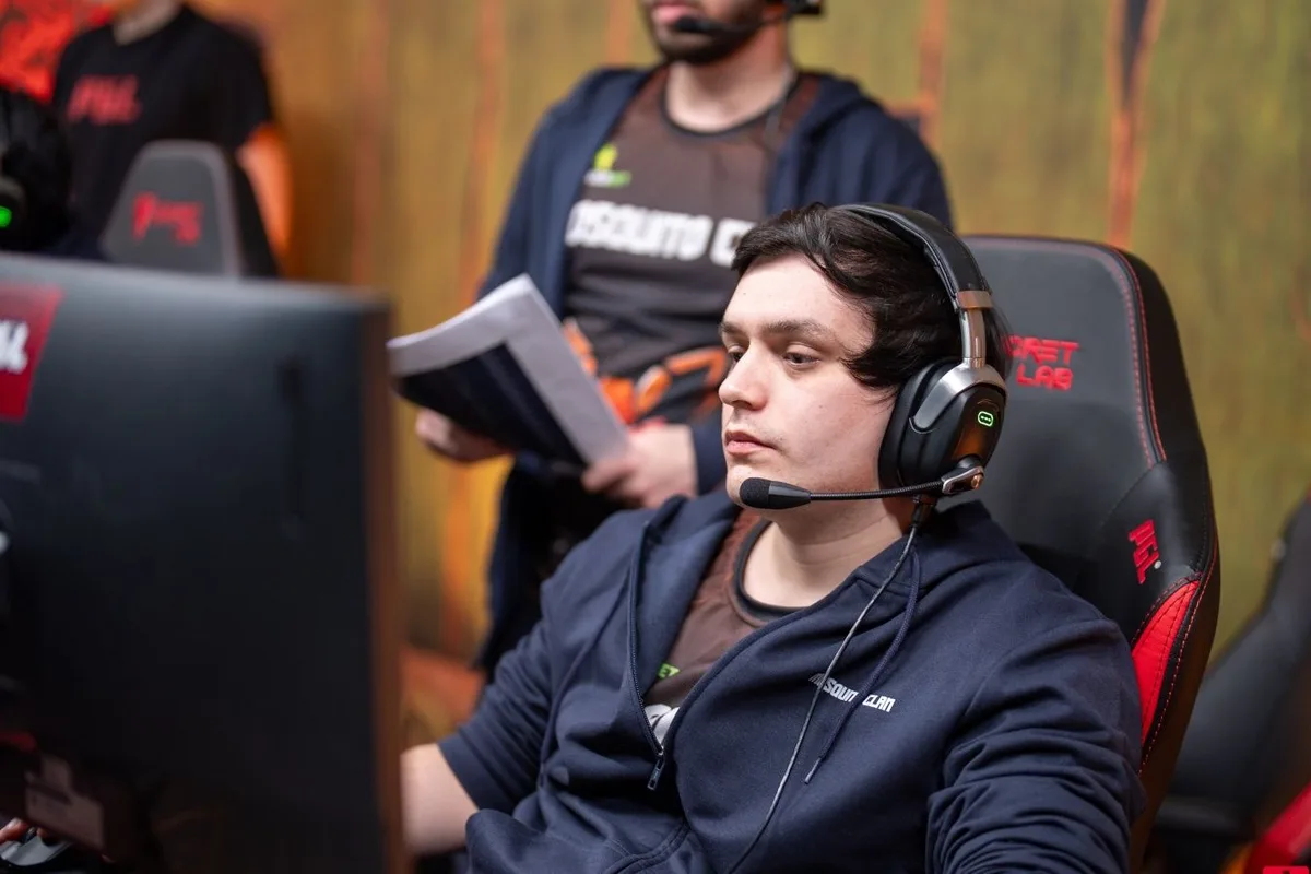 «Matthew вступает в конфликт с мафией». Astini — о борьбе с договорными матчами в Dota 2