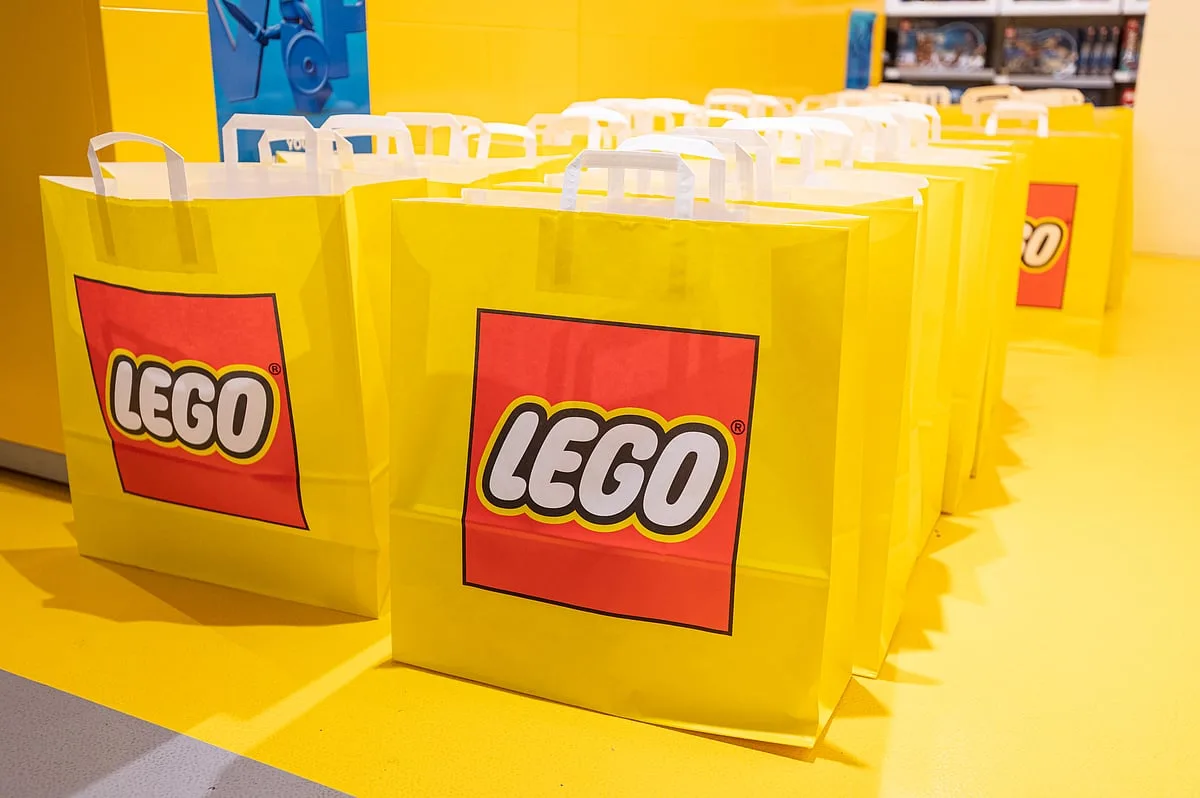 Receitas da Lego crescem 21% para 5,6 mil milhões no primeiro semestre