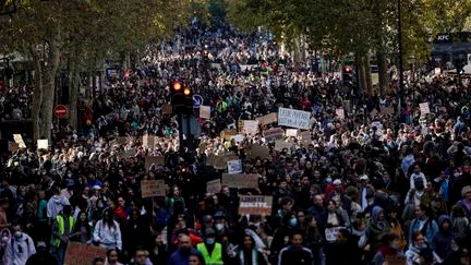 Mobilisation du 17 octobre : 800 000 personnes ont manifesté dans toute la France, selon les organisateurs, 550 000 selon le ministre de l'Intérieur
