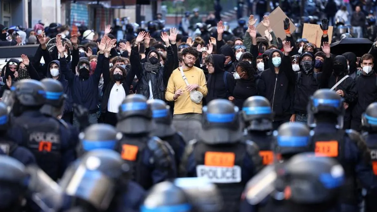 Bloqueos y disturbios en Francia en el retorno de los 'chalecos amarillos'