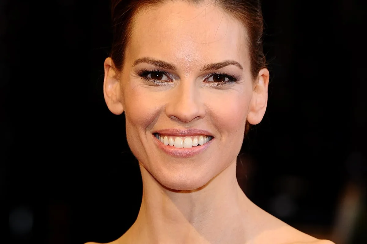 Actress Hilary Swank announces she is pregnant with her third child