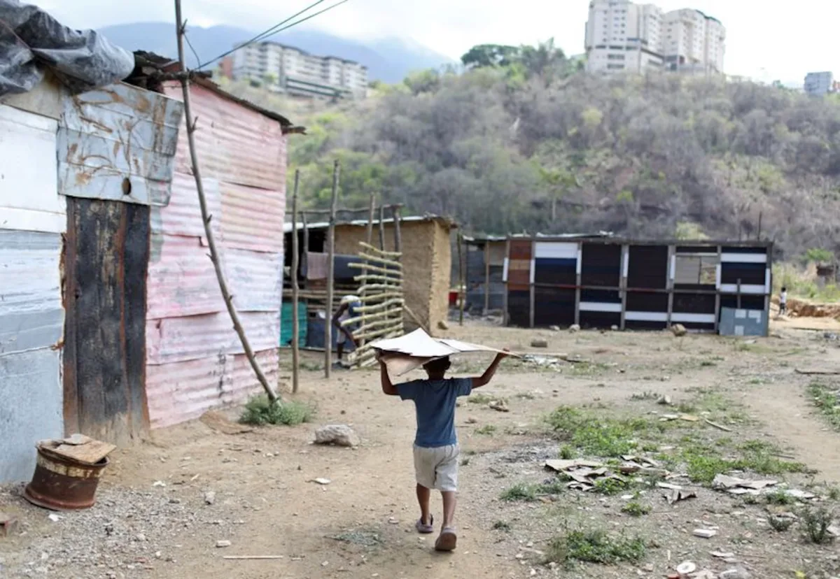 Los riesgos que definirán quiénes serán pobres en 2040