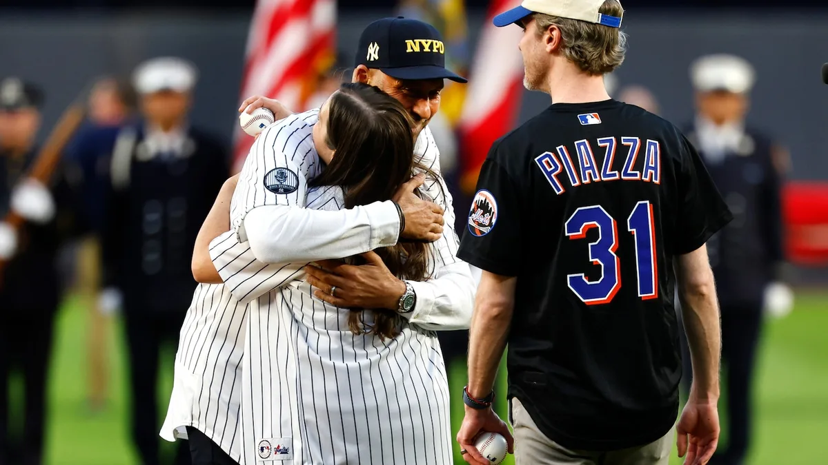 Daughter of 9/11 victim throws out first pitch as Yankees mark 25th anniversary