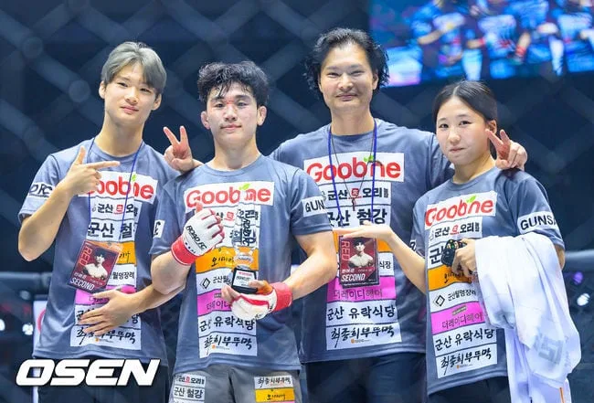 [사진]편예준, 러시아 수나툴로 아지조프 상대로 TKO 승리
