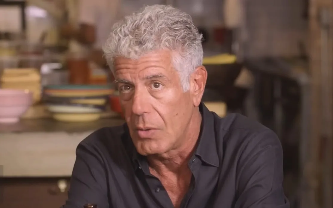 A playlist perfeita para cozinhar, segundo Anthony Bourdain