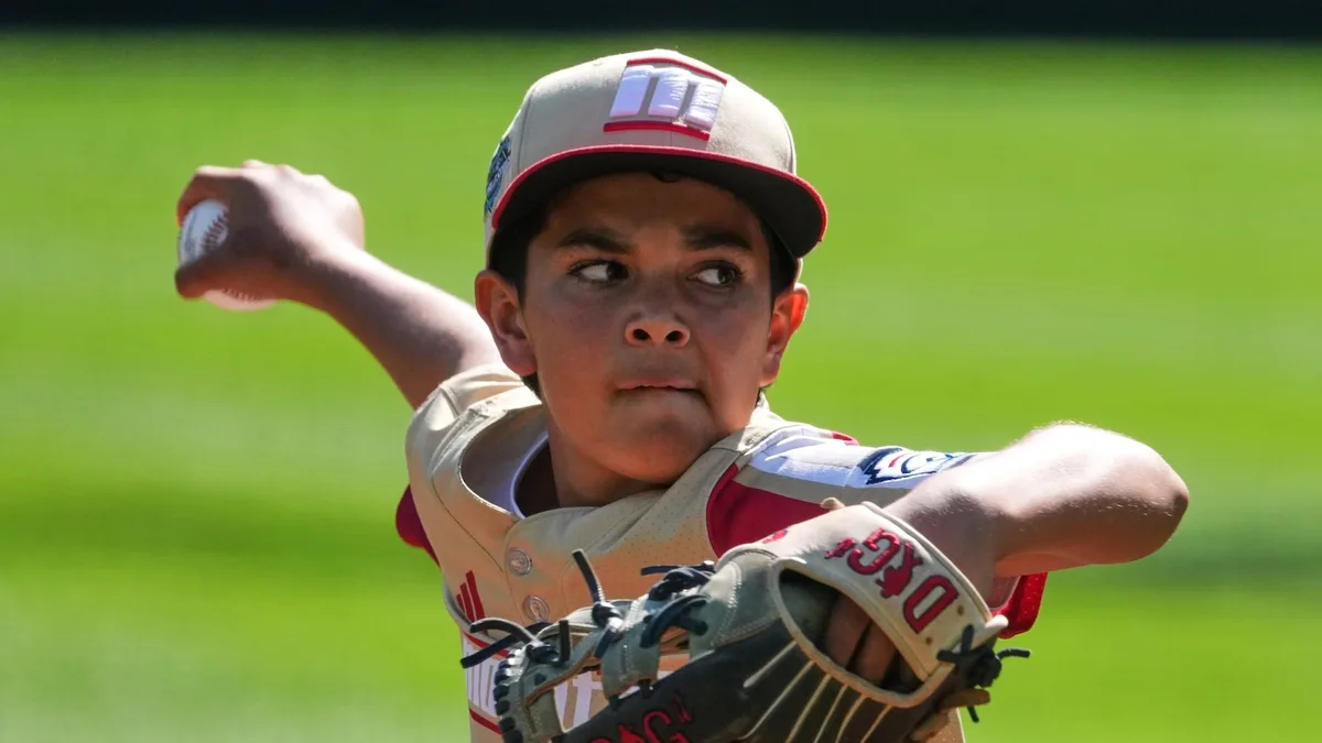 Carsynn Meyer’s RBI single sparks Nevada’s 12-2 rout of Ohio into LLWS title game