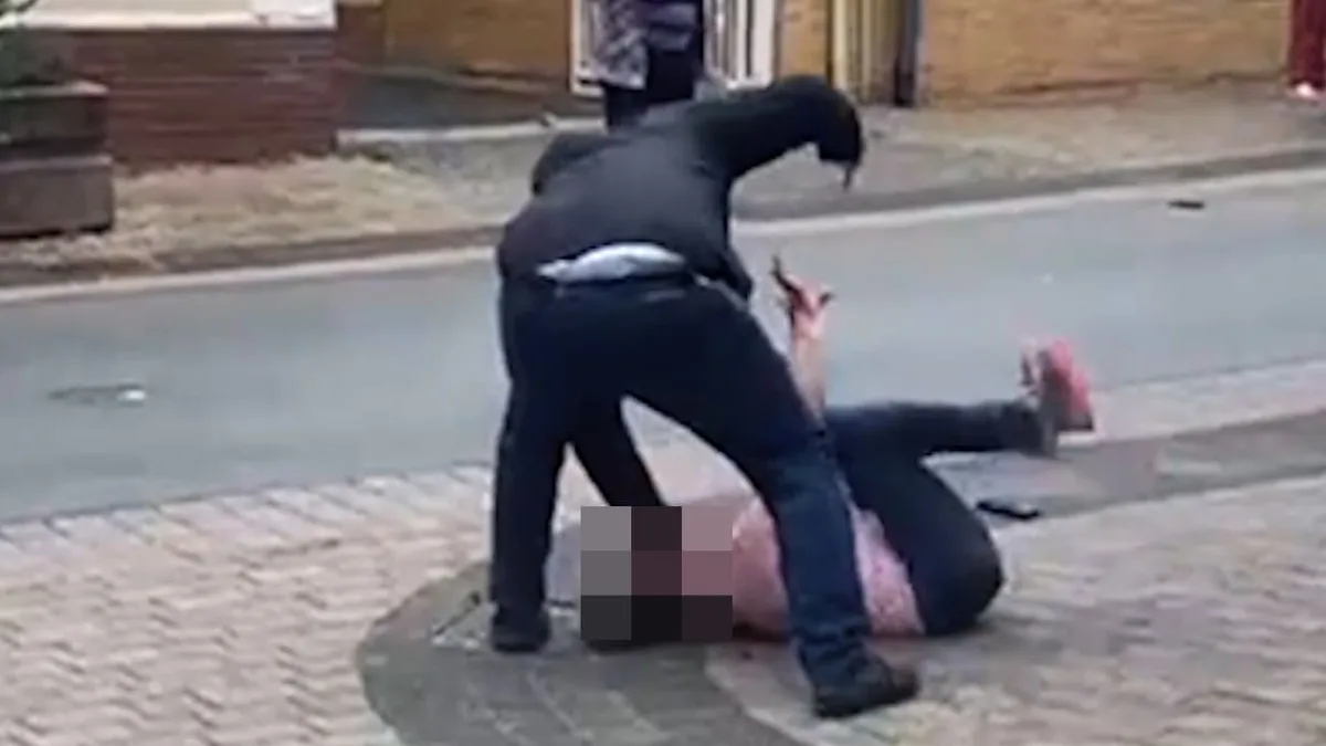 Beim Bäcker in Kirberg - Mann attackiert Frau mit Messer