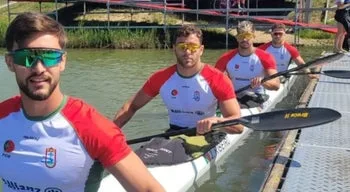Mundiais de canoagem. K4 500 na final de sexta-feira para defender o título