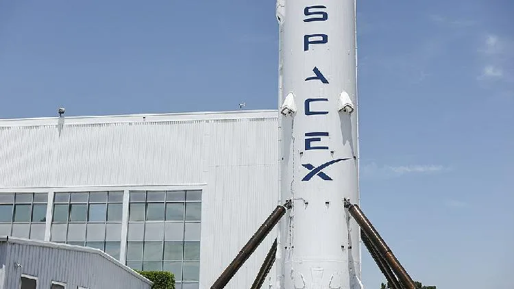 SpaceX to fly more NASA crews to space station under expanded deal
